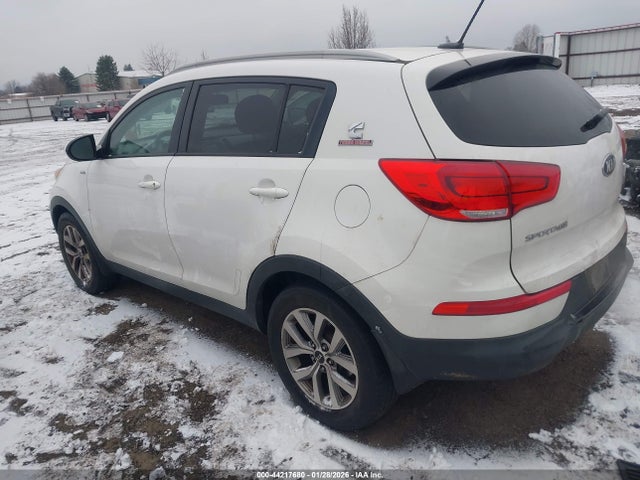 KIA Sportage Lx 2016 KNDPBCAC6G7798167 Image 3