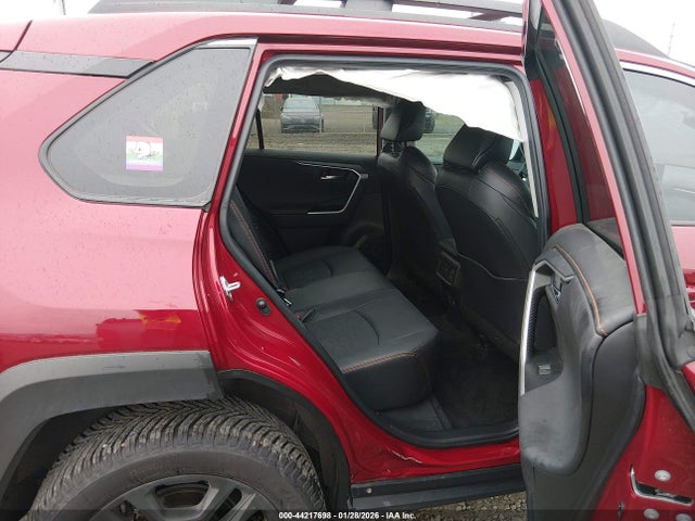 2T3J1RFV7NW280155 Toyota Rav4 Adventure