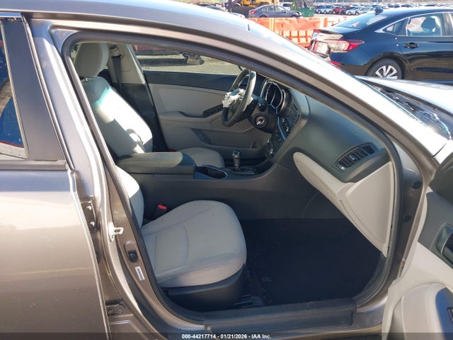 5XXGM4A77EG300470 KIA Optima Lx