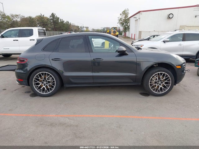 WP1AB2A58JLB37044 Porsche MACAN S