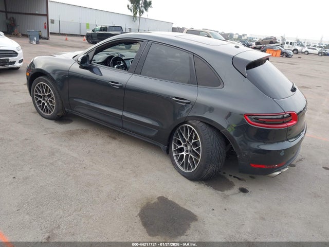 2018 PORSCHE MACAN WP1AB2A58JLB37044 Photo 2