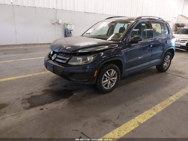 2016 VOLKSWAGEN TIGUAN WVGBV7AX8GW588621 Photo 1