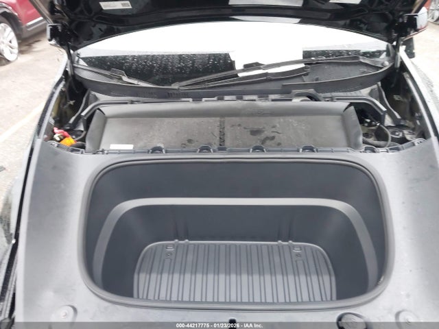 2026 Tesla Model Y მანქანა იყიდება აუქციონზე, vin: 7SAYGDED3TA587768, აუქციონის ნომერი: 44217775