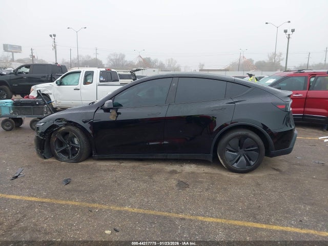 2026 Tesla Model Y მანქანა იყიდება აუქციონზე, vin: 7SAYGDED3TA587768, აუქციონის ნომერი: 44217775