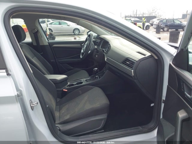 3VWC57BU3KM131461 Volkswagen Jetta 1.4t R-line/1.4t S/1.4t Se