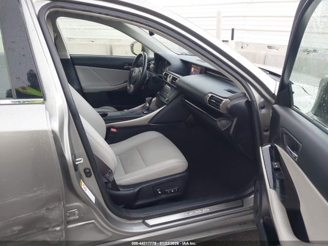 44217779 :رقم المزاد ، JTHBF1D20F5044566 vin ، 2015 Lexus Is 250 مزاد بيع