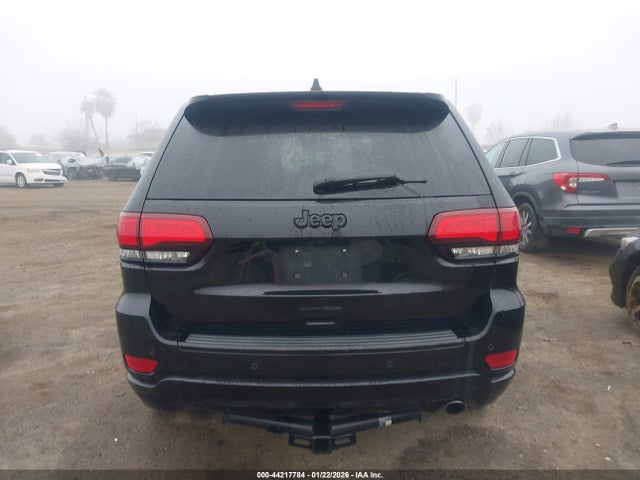 1C4RJEAG1HC952318 Jeep Grand Cherokee Altitude 4x2