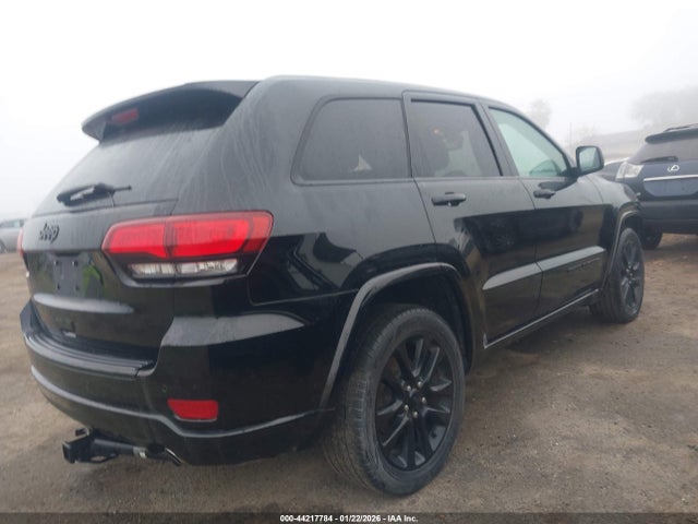 1C4RJEAG1HC952318 Jeep Grand Cherokee Altitude 4x2