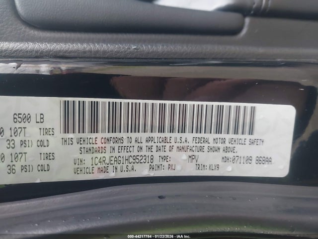 1C4RJEAG1HC952318 Jeep Grand Cherokee Altitude 4x2