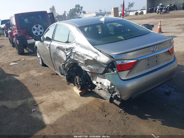 JTHBK1GG7F2164532 Lexus ES 350