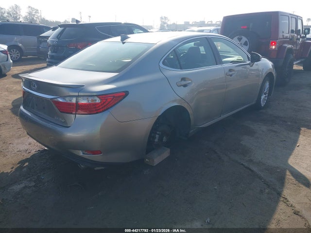 JTHBK1GG7F2164532 Lexus ES 350