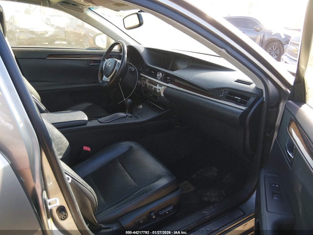 JTHBK1GG7F2164532 Lexus ES 350