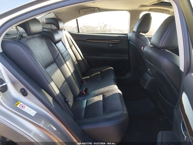 JTHBK1GG7F2164532 Lexus ES 350