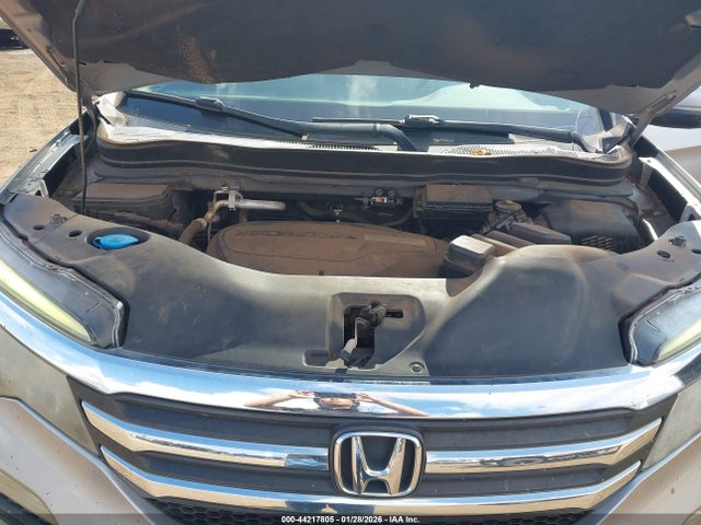 Продажа на аукционе авто 2017 Honda Pilot Ex, vin: 5FNYF5H35HB011845, номер лота: 44217805