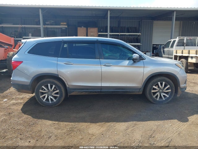 Продажа на аукционе авто 2017 Honda Pilot Ex, vin: 5FNYF5H35HB011845, номер лота: 44217805