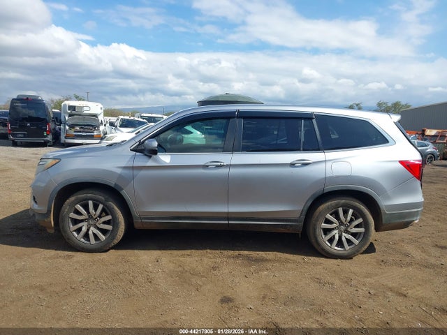 Продажа на аукционе авто 2017 Honda Pilot Ex, vin: 5FNYF5H35HB011845, номер лота: 44217805