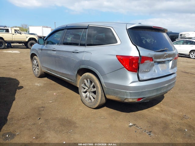 Продажа на аукционе авто 2017 Honda Pilot Ex, vin: 5FNYF5H35HB011845, номер лота: 44217805