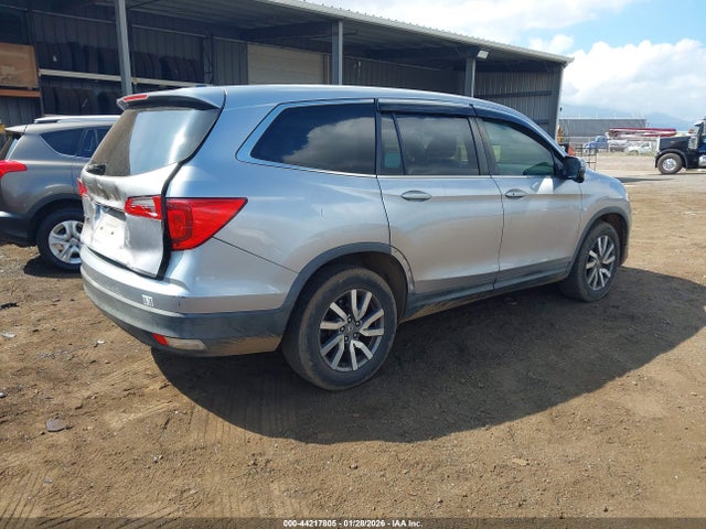 Продажа на аукционе авто 2017 Honda Pilot Ex, vin: 5FNYF5H35HB011845, номер лота: 44217805
