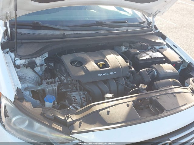 5NPD84LFXJH306810 Hyundai Elantra Value Edition