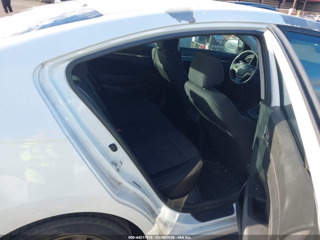 5NPD84LFXJH306810 Hyundai Elantra Value Edition