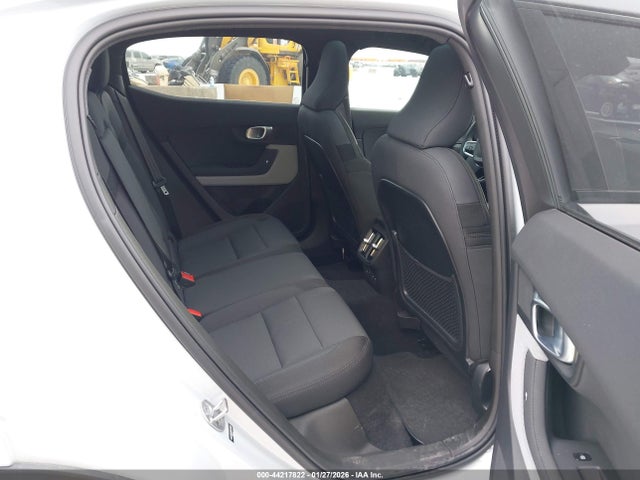 2024 POLESTAR 2 YSMFD3KA5RL218831 Photo 7