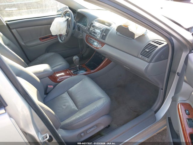 2003 TOYOTA CAMRY 4T1BF30K93U554513 Photo 4