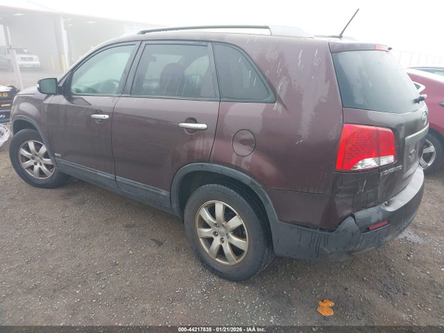 2013 KIA SORENTO 5XYKTDA22DG336188 Photo 2
