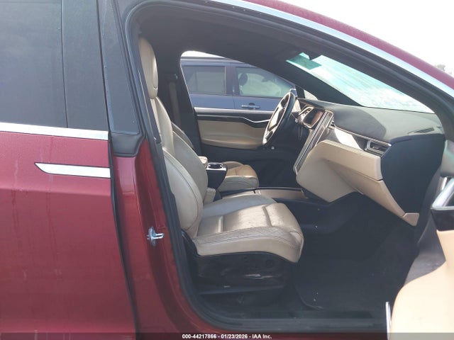 2016 TESLA MODEL X 5YJXCAE42GFS00350 Photo 4