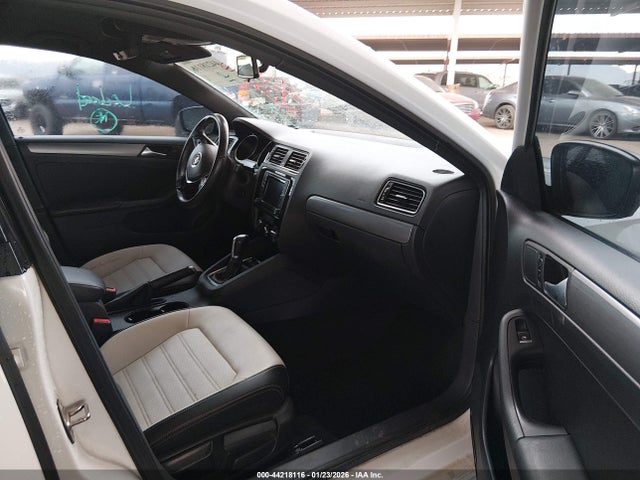 3VWD17AJXGM237176 Volkswagen Jetta 1.8t Sport