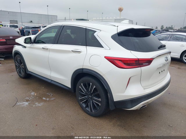 2021 INFINITI QX50 3PCAJ5BA1MF111636 Photo 2