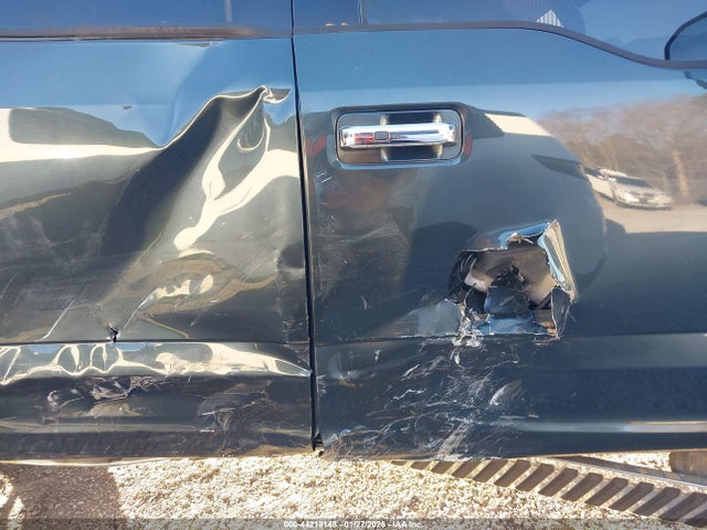 44218148 :رقم المزاد ، 1FTEW1EF3FFC18933 vin ، 2015 Ford F-150 Lariat مزاد بيع