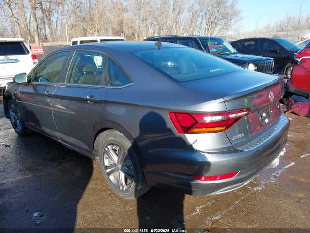 2019 VOLKSWAGEN JETTA 3VWCB7BU7KM258013 Photo 2
