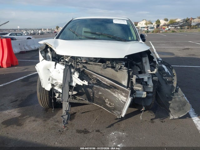 Honda CR-V LX 2016 5J6RM4H38GL030609 Image 11