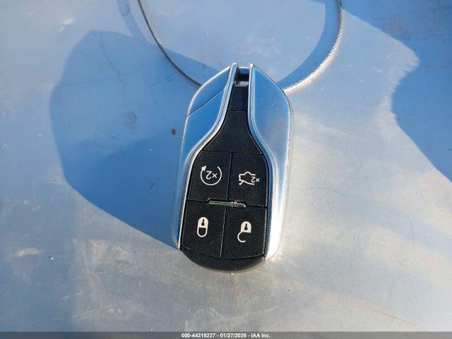 2022 MASERATI LEVANTE ZN661XUA7NX402145 Photo 10