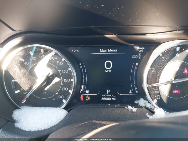 2022 MASERATI LEVANTE ZN661XUA7NX402145 Photo 6