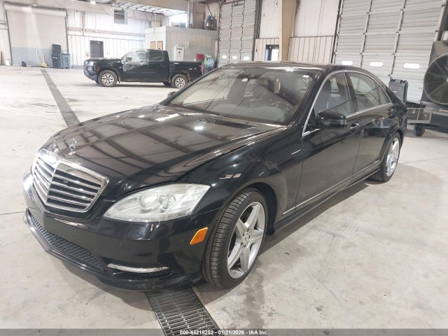2011 MERCEDES-BENZ S 550 WDDNG7BB6BA408675 Photo 5