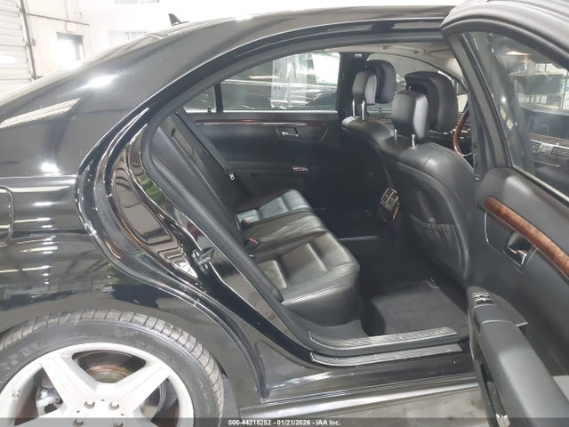 2011 MERCEDES-BENZ S 550 WDDNG7BB6BA408675 Photo 7