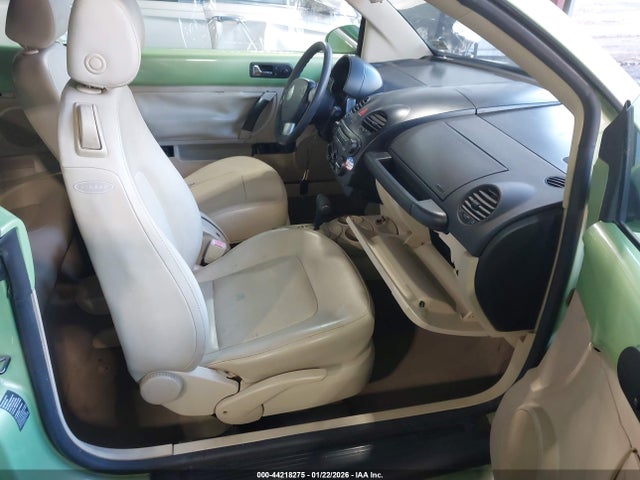Продажа на аукционе авто 2005 Volkswagen New Beetle Gls, vin: 3VWCM31Y15M304558, номер лота: 44218275