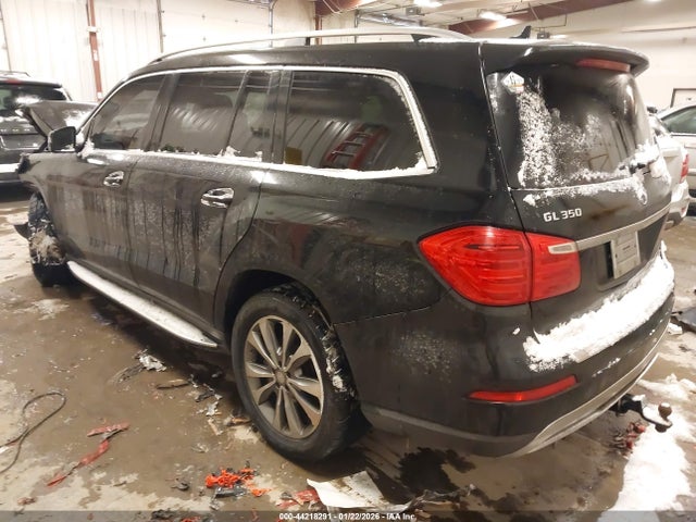 2015 MERCEDES-BENZ GL 350 BLUETEC 4JGDF2EE3FA552848 Photo 2