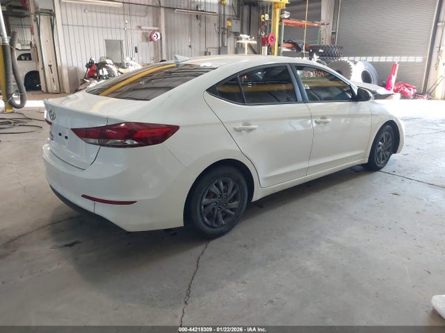 2017 HYUNDAI ELANTRA 5NPD74LF9HH210812 Photo 3
