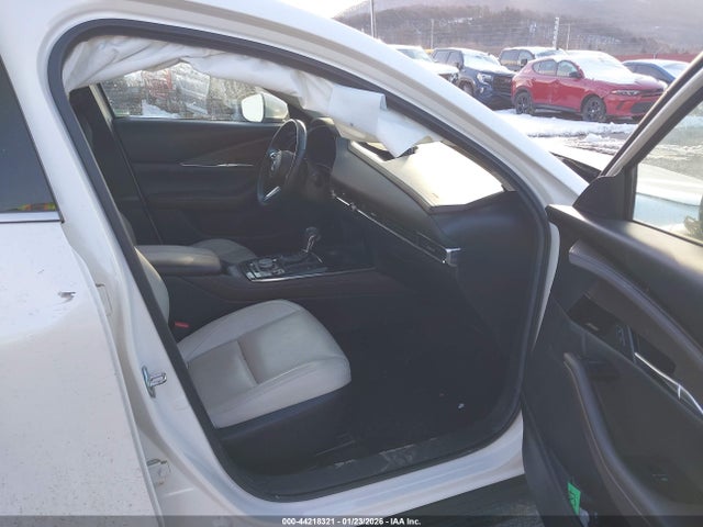 2020 Mazda Cx-30 Premium Package მანქანა იყიდება აუქციონზე, vin: 3MVDMBEM0LM103660, აუქციონის ნომერი: 44218321