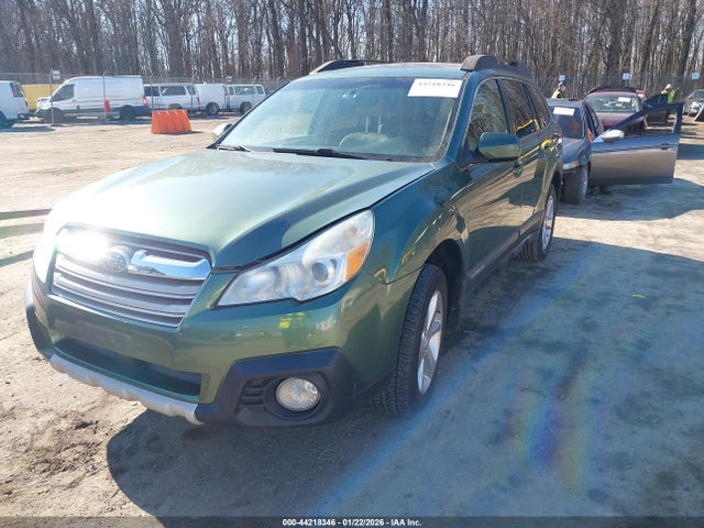 Auction sale of the 2014 Subaru Outback 2.5i Limited, vin: 4S4BRBLC2E3327162, lot number: 44218346