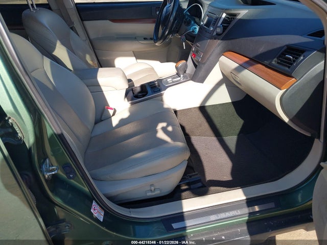 Auction sale of the 2014 Subaru Outback 2.5i Limited, vin: 4S4BRBLC2E3327162, lot number: 44218346