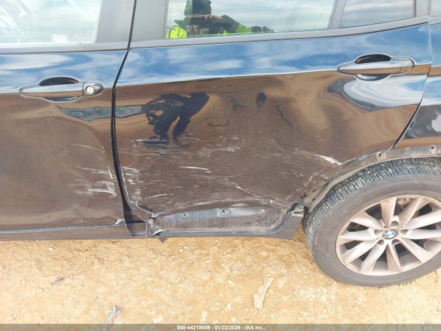 2017 BMW X3 5UXWX9C32H0T22892 Photo 5