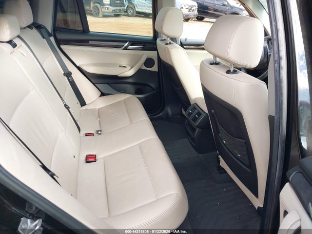 2017 BMW X3 5UXWX9C32H0T22892 Photo 7