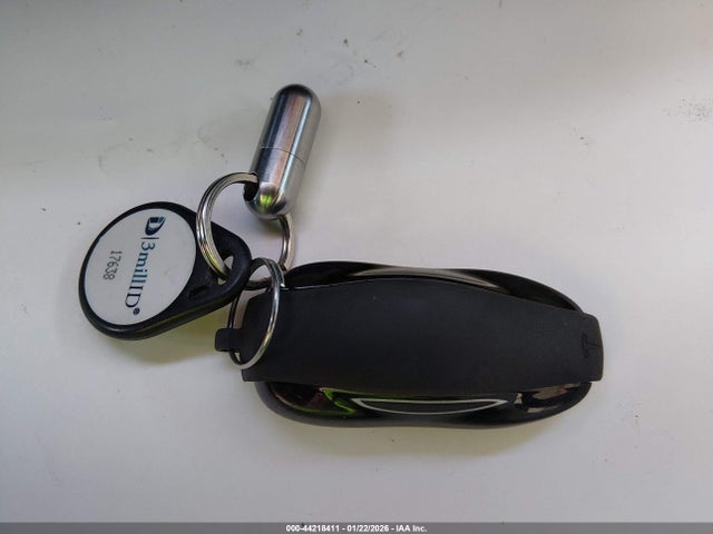 2016 TESLA MODEL S 5YJSA1E22GF140987 Photo 10