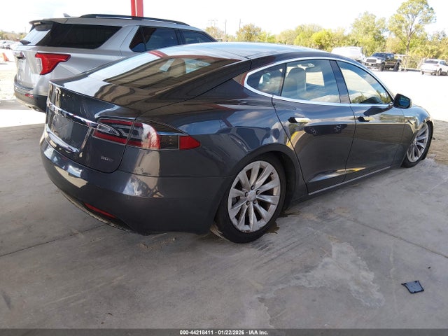2016 TESLA MODEL S 5YJSA1E22GF140987 Photo 3