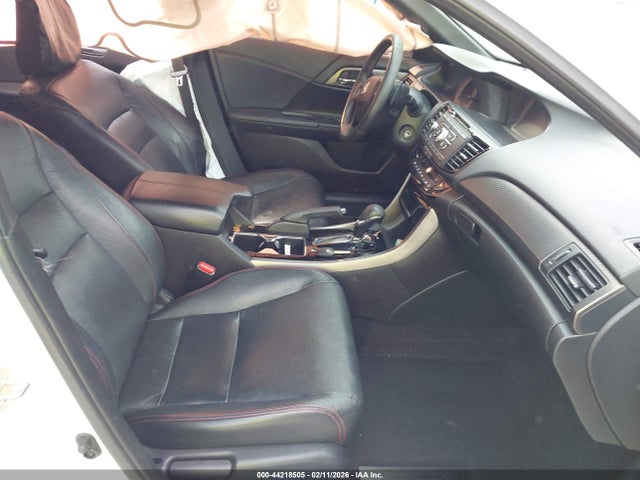 1HGCR2F17HA244752 Honda Accord Sport Se