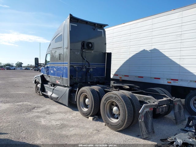 44218555 :رقم المزاد ، 1XKYDP9X0NJ146274 vin ، 2022 Kenworth T680 مزاد بيع