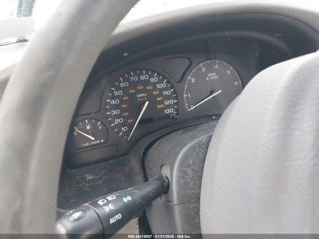44218557 :رقم المزاد ، 1G8JU54F22Y502916 vin ، 2002 Saturn L-series L200 مزاد بيع